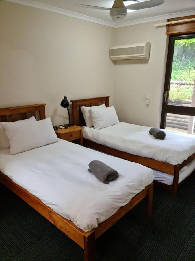 Henry's Guest house